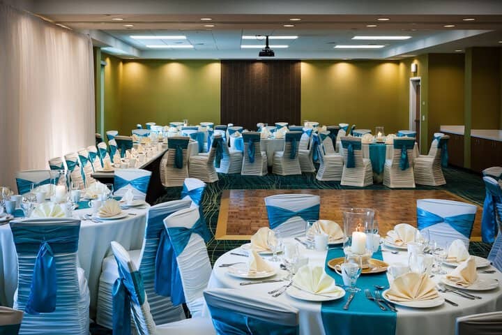 Banquet hall